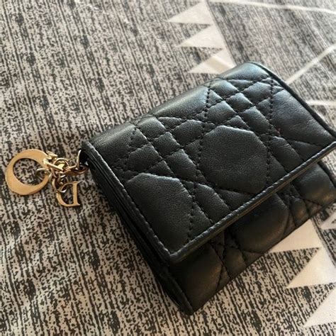 dior wallet second hand|dior wallet on chain price.